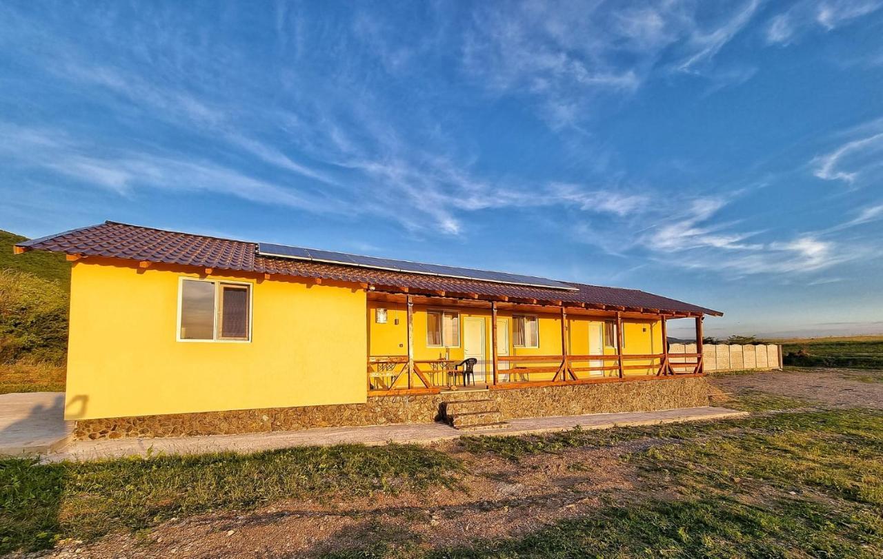 Cabana Varad Coronini Moldova Veche Exterior foto